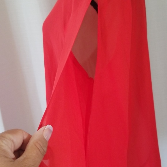 Reckless Hearts red high low spikes top. Size XL - Picture 6 of 8